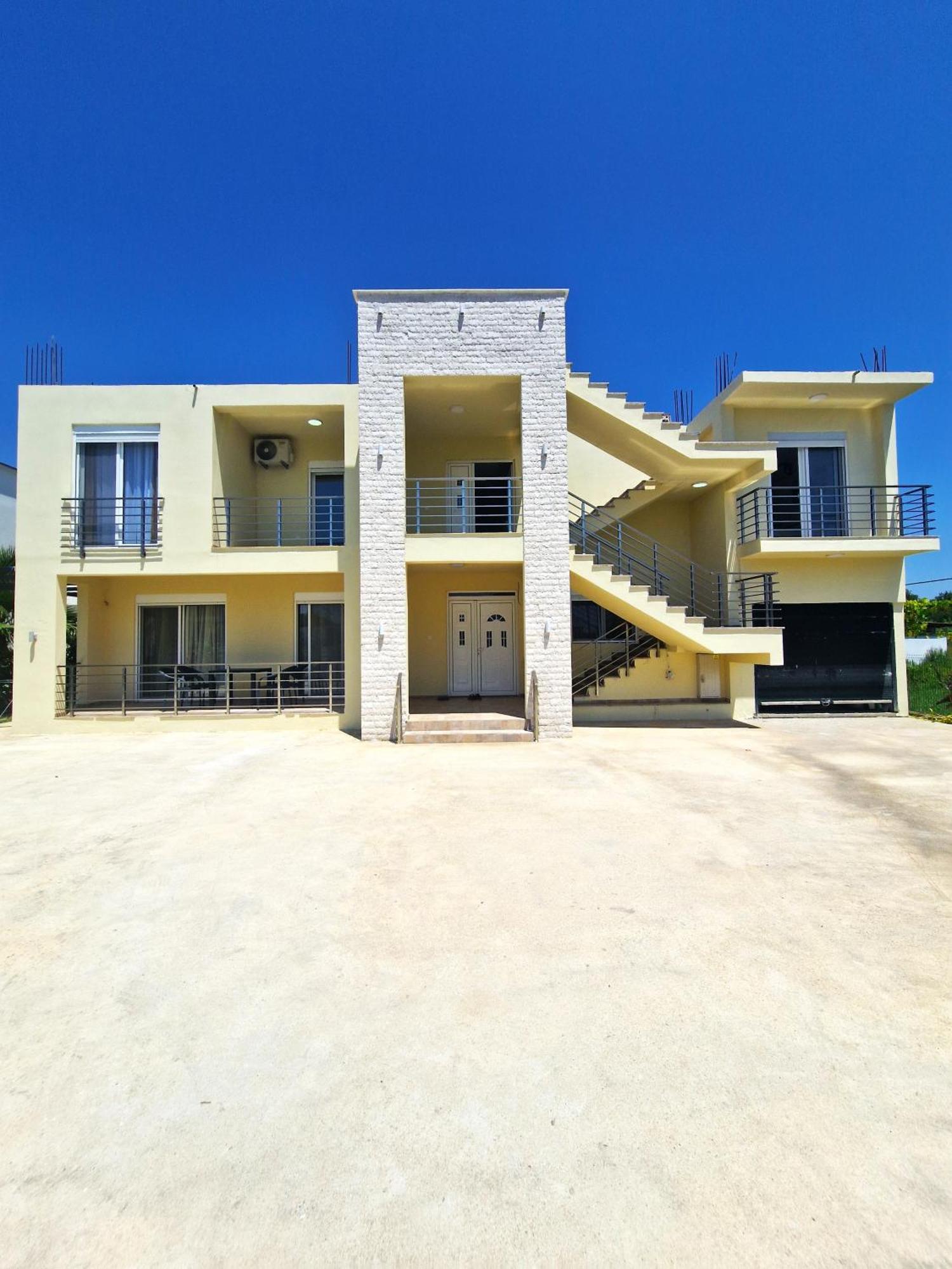 Ivana Apartments Улцинь Экстерьер фото
